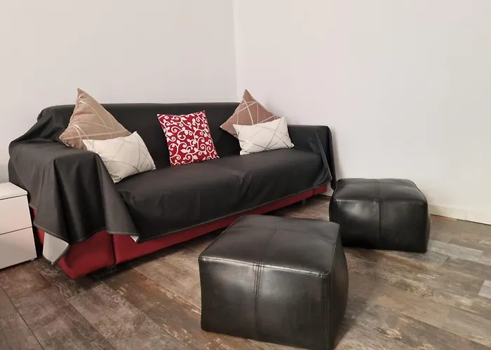 招待所 Beautiful Dream 4*